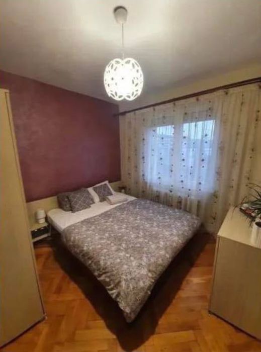 Caut colega de apartament