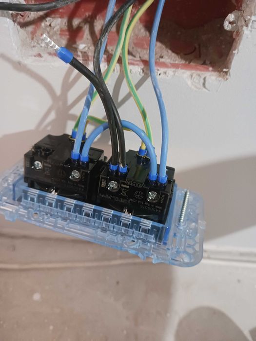 Electrician Calificat