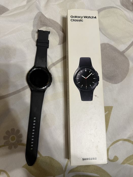Смарт часы Galaxy watch 4