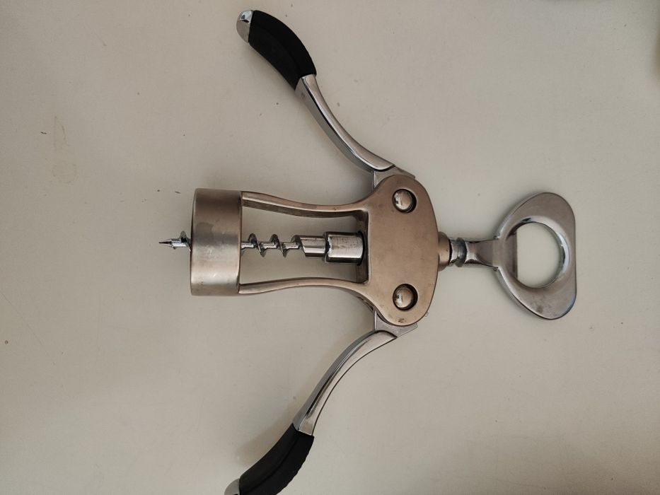 Открывалка для вина