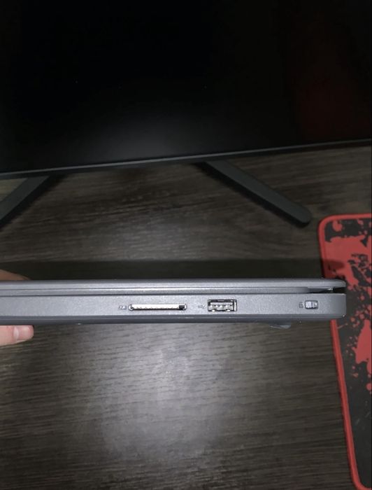 Laptop Dell Vostro 15 3000 8GB RAM complet nou