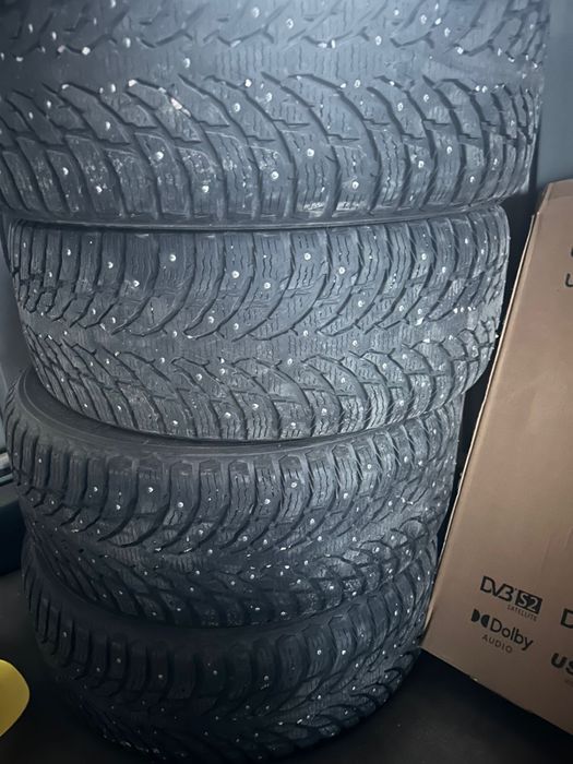 Продам шину 275/50/21