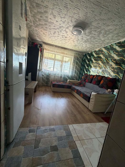 Vând cameră de cămin