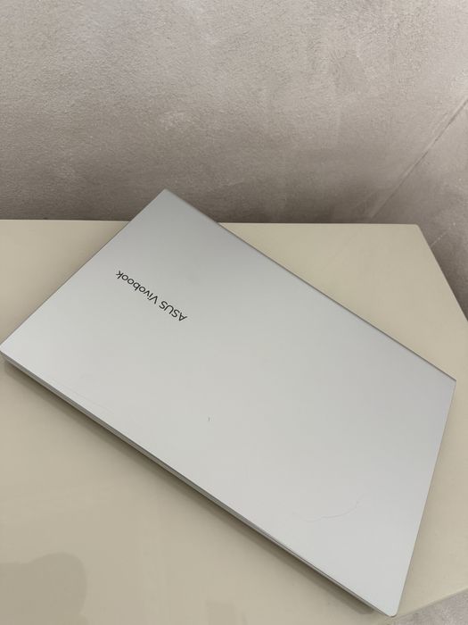 ASUS Vivobook X1500E, 15.6 inch, stare foarte bună