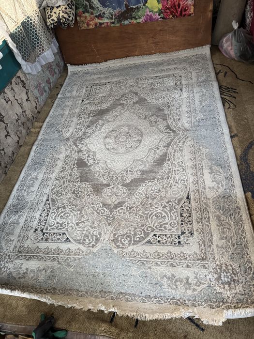 Продается ковер 150*230 шелк