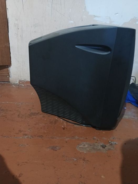 Телевизор Б/У в рабочем состоянии.