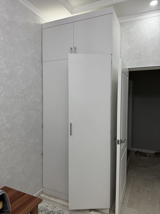 Шифонер белый бу