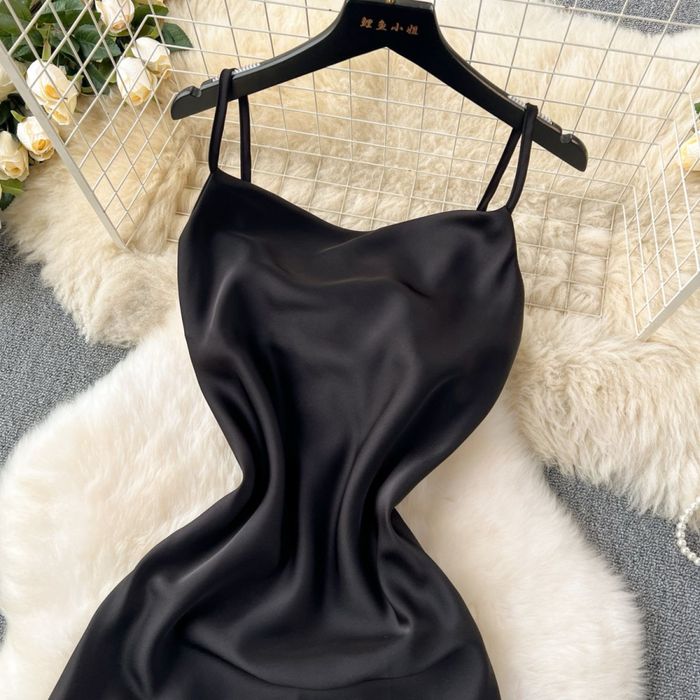 Черное платье