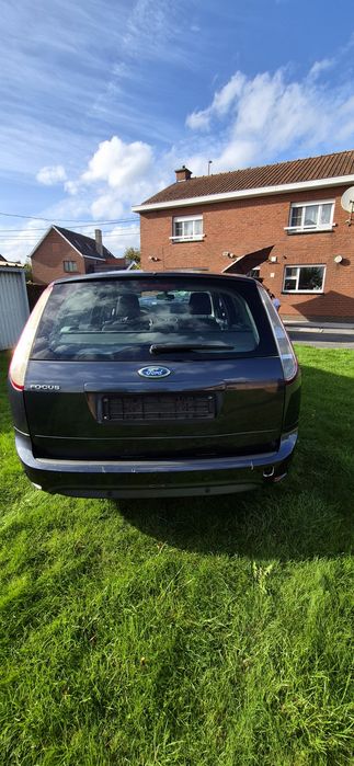 Ford focus cu clima