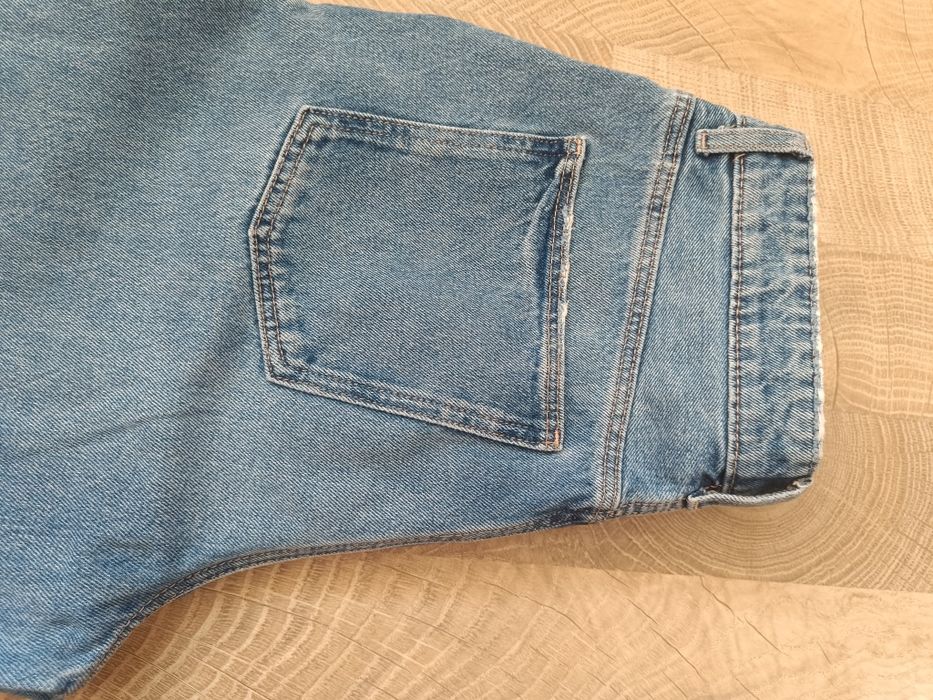 Дънки с широк крачол