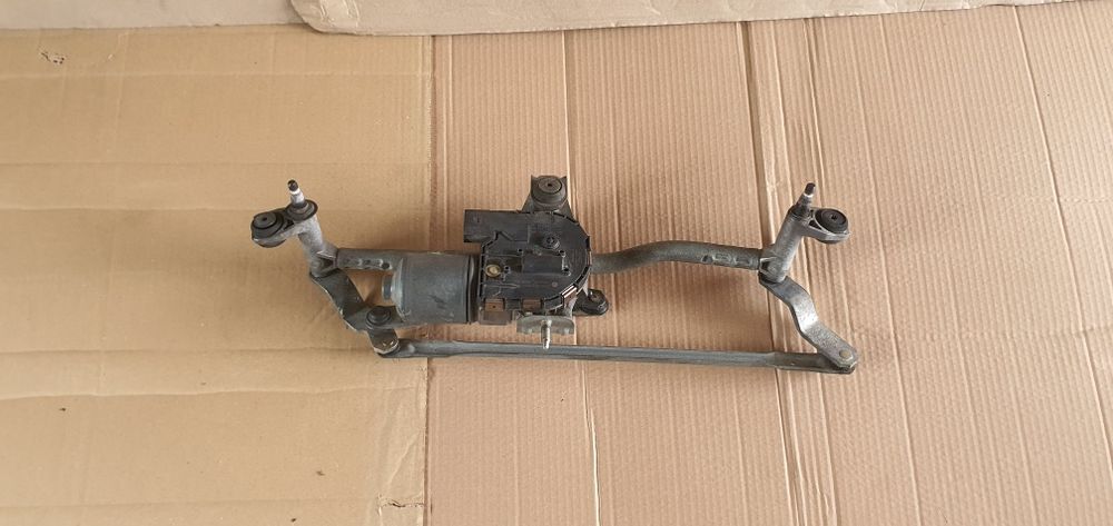 Ansamblu stergatoare cu motoras touran T2 2006-2010