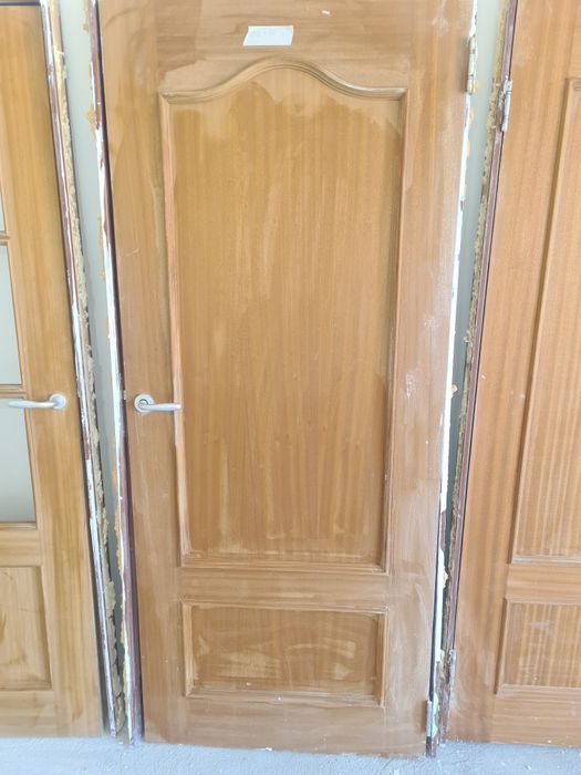 Интериорни врати