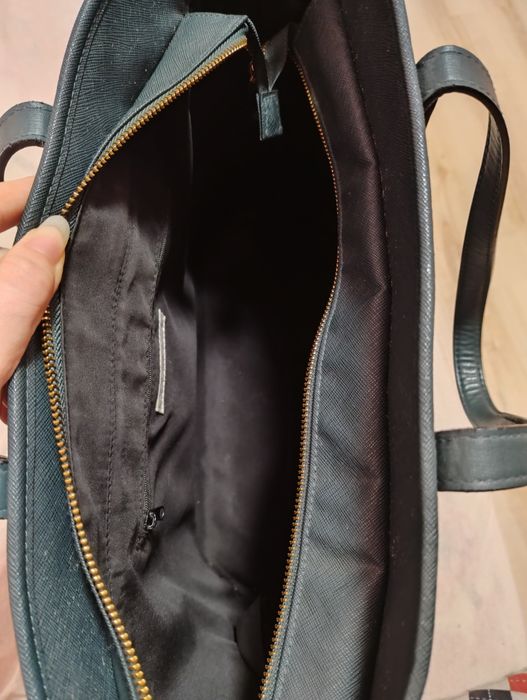 Дамска чанта с големи дръжки