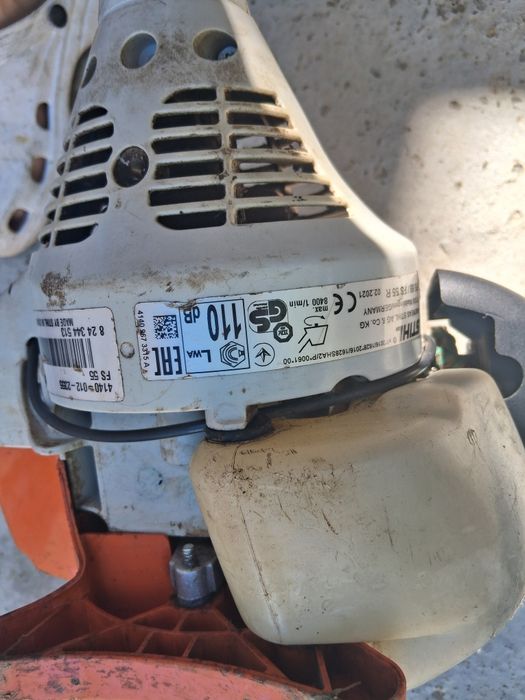 Vând motocositoare Sthil FS 55 .