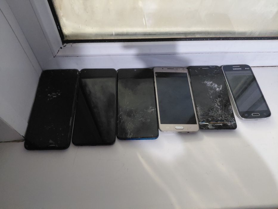 Продам буу телефоны