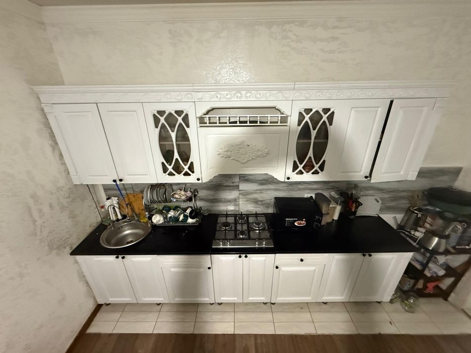 Кухонный Гарнитура СРОЧНО  Продам