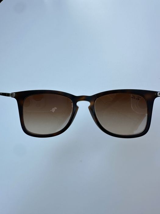 Ray Ban RB4221 3N