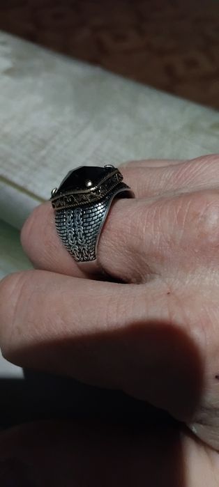 Печатка серебро мужская.