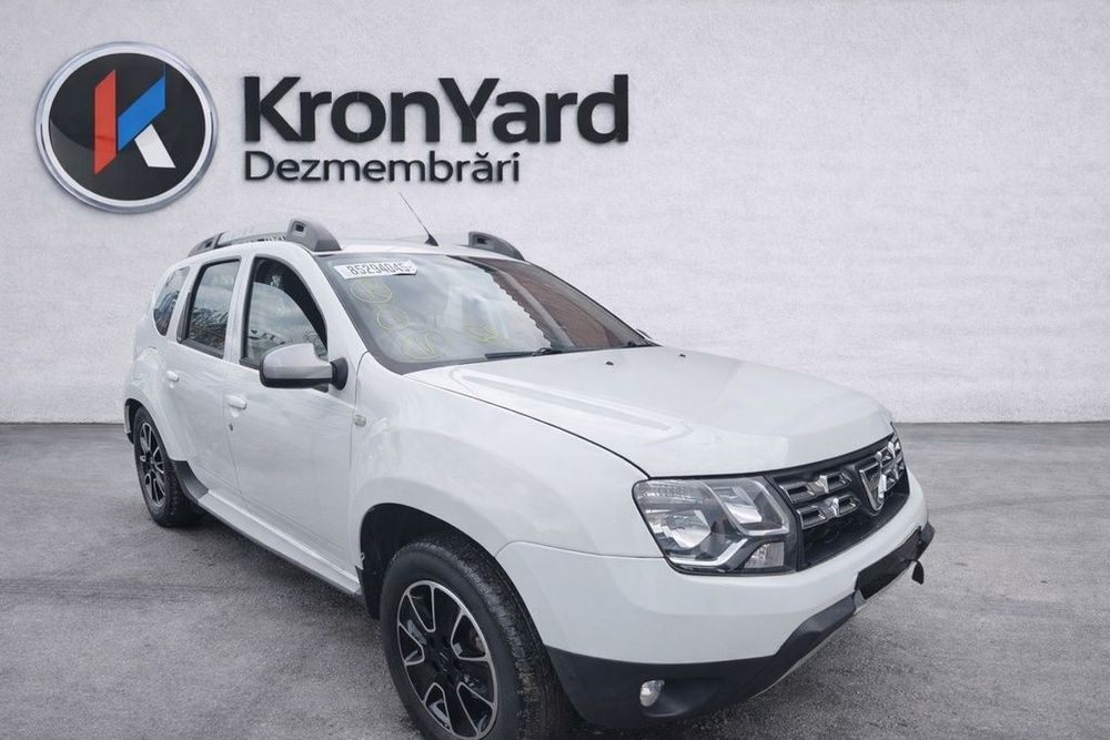 Fuzeta dreapta fata Dacia Duster Facelift 1.2 TCE Benzina 2013 - 2018 Manuala 6 Trepte ...