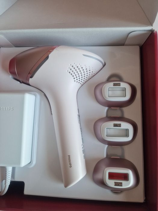 Фотоепилатор IPL Philips Lumea Series 9900 BRI977/00, Сензор Smartskin