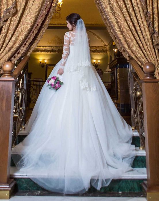 Свадебное платье