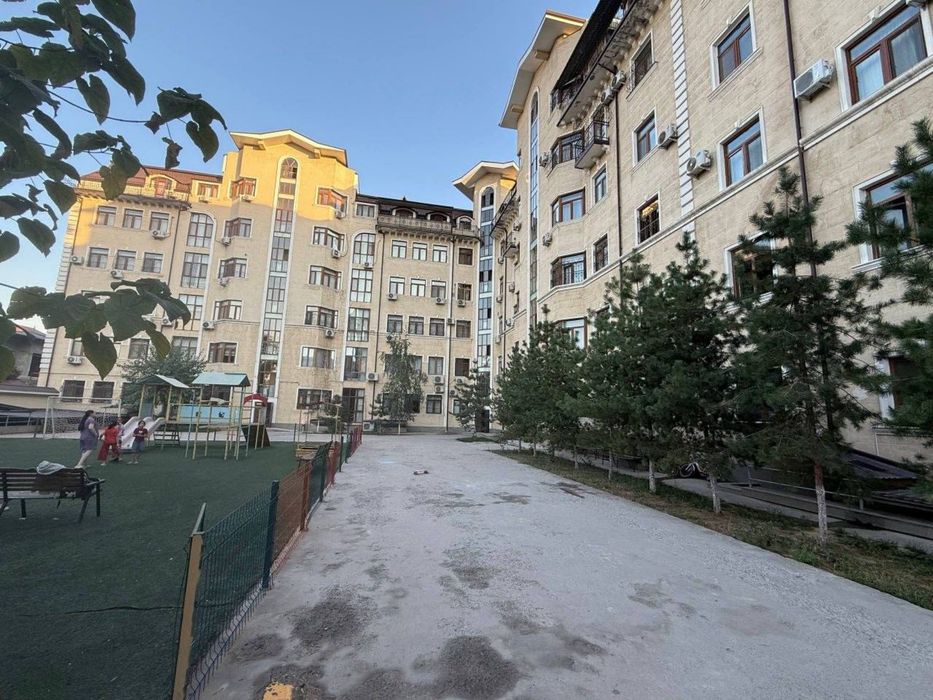 Продам квартиру ор-р Абдулла Каххара