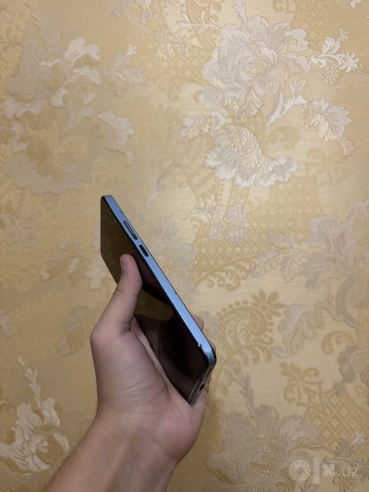Redmi Note 13 8/256gb срочни сотилади