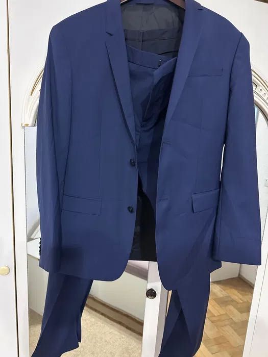 Costum Calvin Klein original marimea L