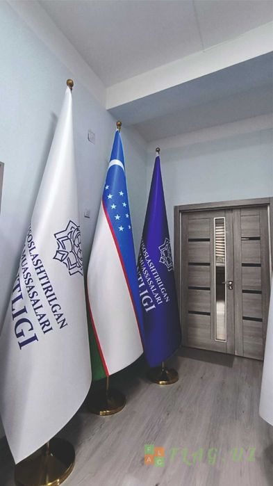 Изготовление флагов Оформление выставочных стендов флагштоки полиграфи