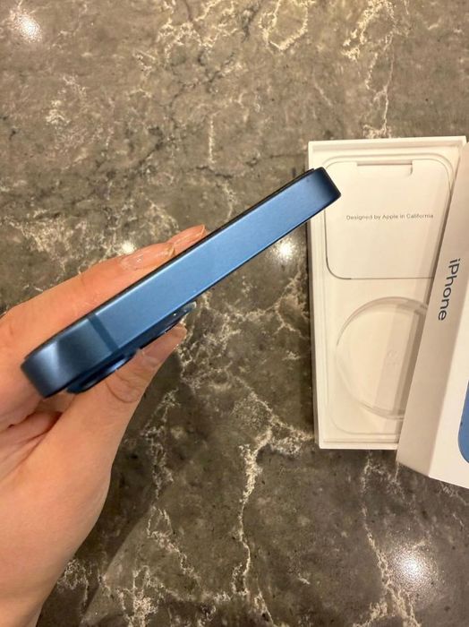 iPhone 13 Blue - отличное состояние