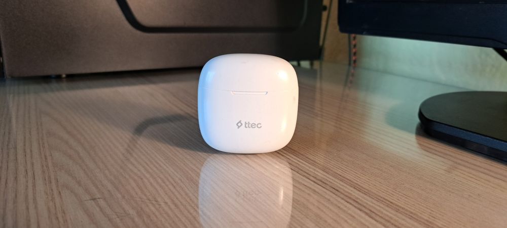 ЗАПАЗЕНИ Безжични слушалки ttec с кутията