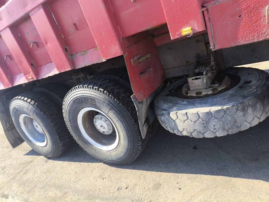 Самосвал Хова китаец