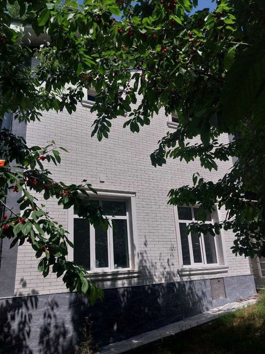 Продается дача в Янгиабаде