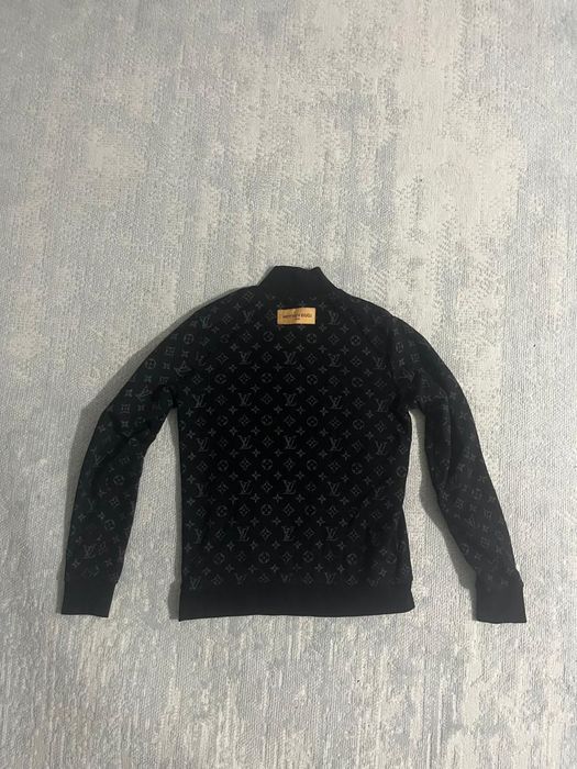 Продам кофту luis Vuitton