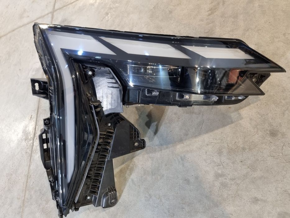 Фара левая,правая Geely Atlas