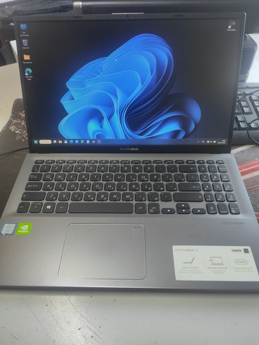 Ноутбук ASUS в отличном состоянии