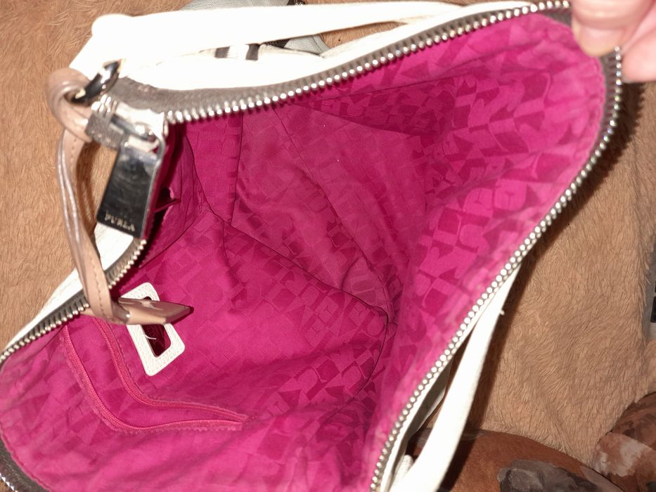 Белая сумка FURLA
