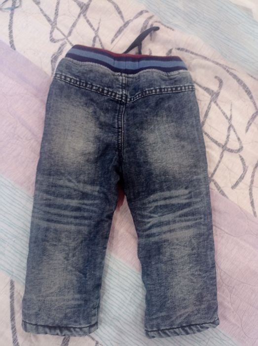 Продам детские джинсы