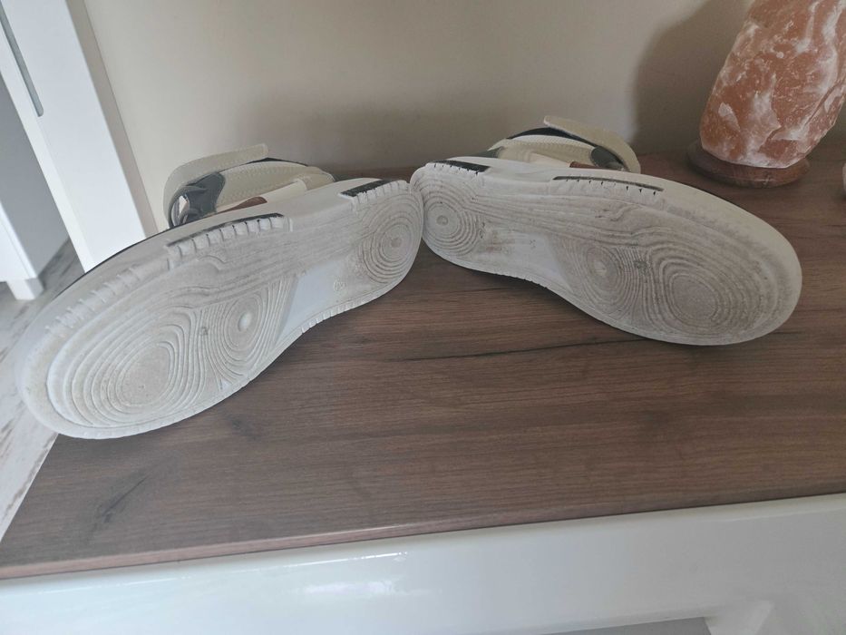 Маратонки високи LC WAIKIKI, 38 номер за 15лв.