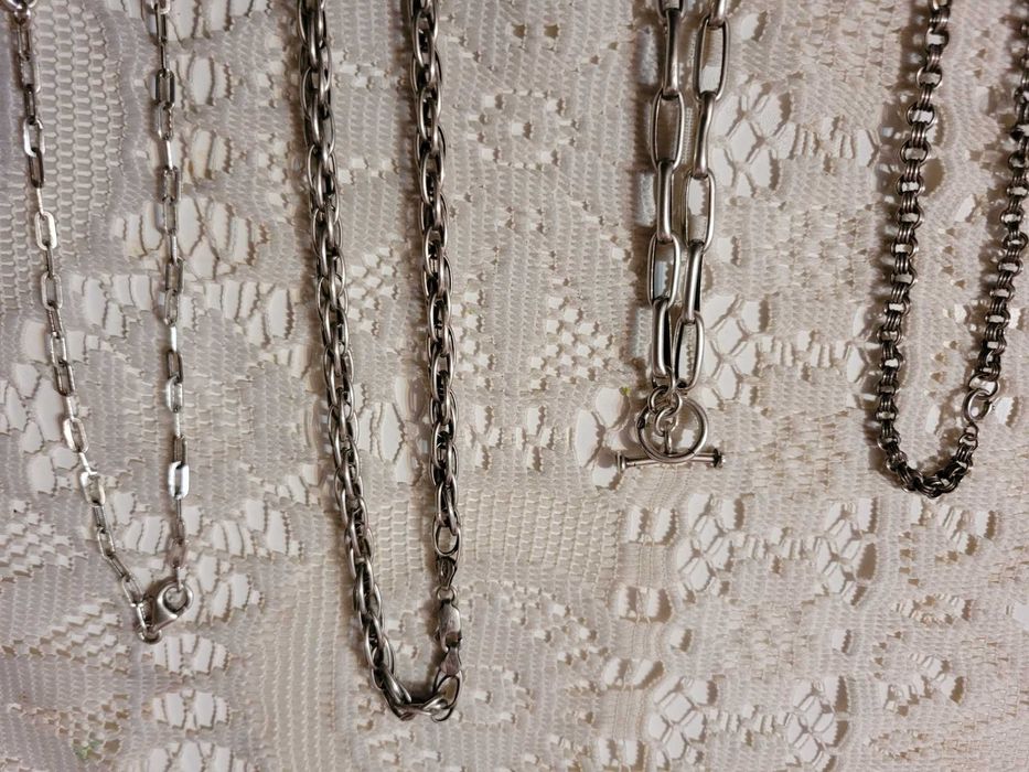 Сребърни синджири и пръстени