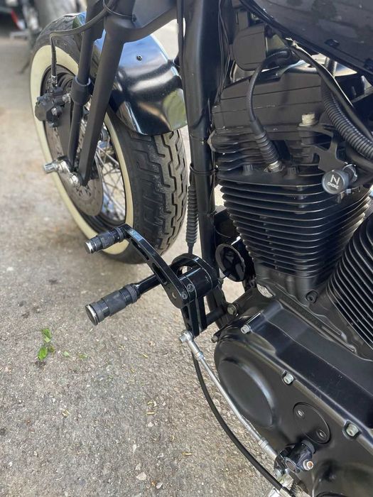 Harley Davidson 883 Springer Custom Bobber