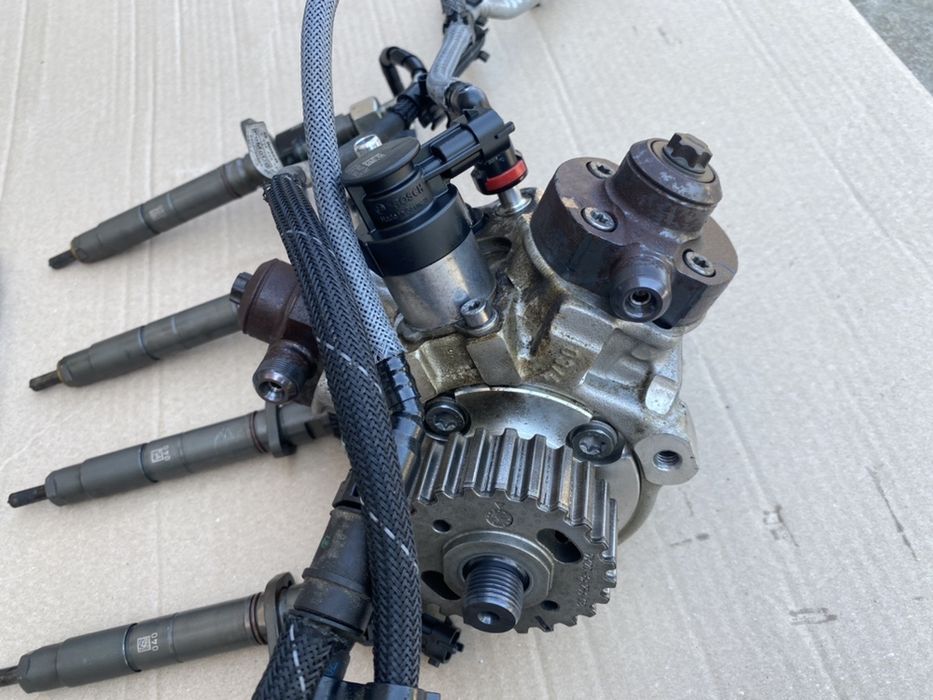 Kit injectie / Injectoare / Pompa Land Rover Range Rover , Citroen 3.0