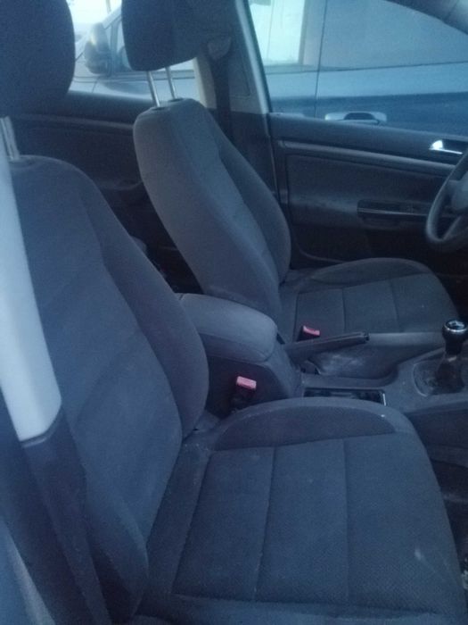 Volkswagen Golf 5 /Голф 5 2.0 140к.с. 2004г. на части