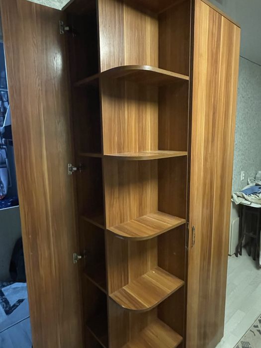 Продам шикарный шкаф