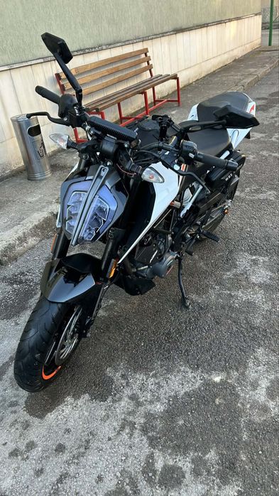 KTM DUKE 390 2022 в отлично състояние
