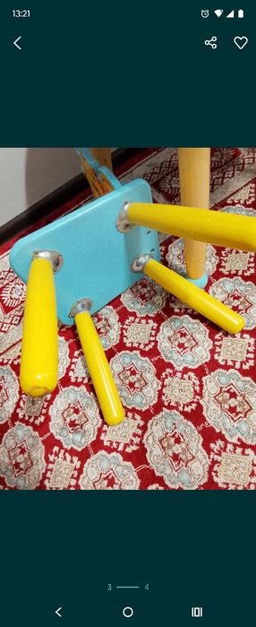 Стол и стульчики деревянные