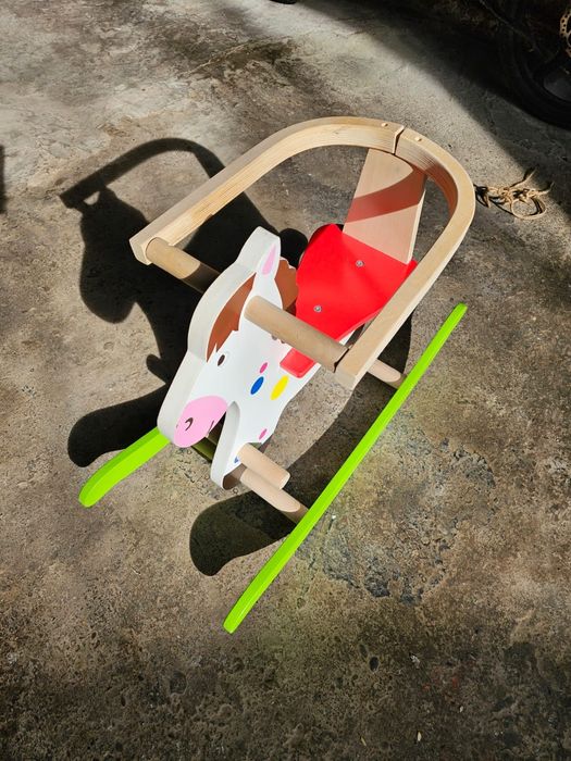 Calut din lemn copii