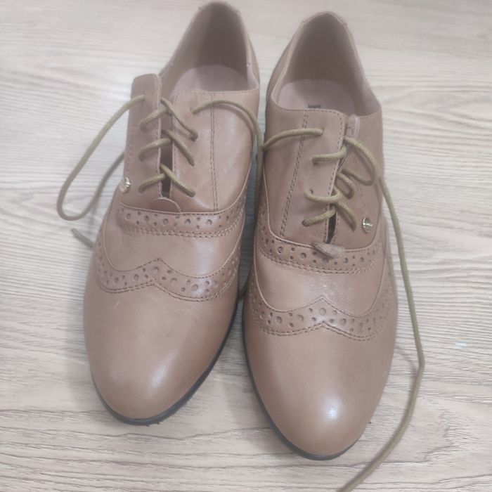 Туфли бежевые кожаные