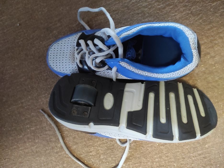 Роликовые кроссовки для мальчиков