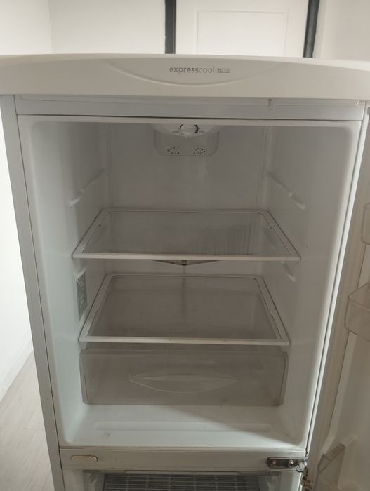 Холодильник бу/ холодильник